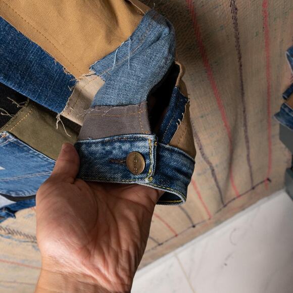 Upcycled patchwork carhartt chore jacket - Picture 5 of 7